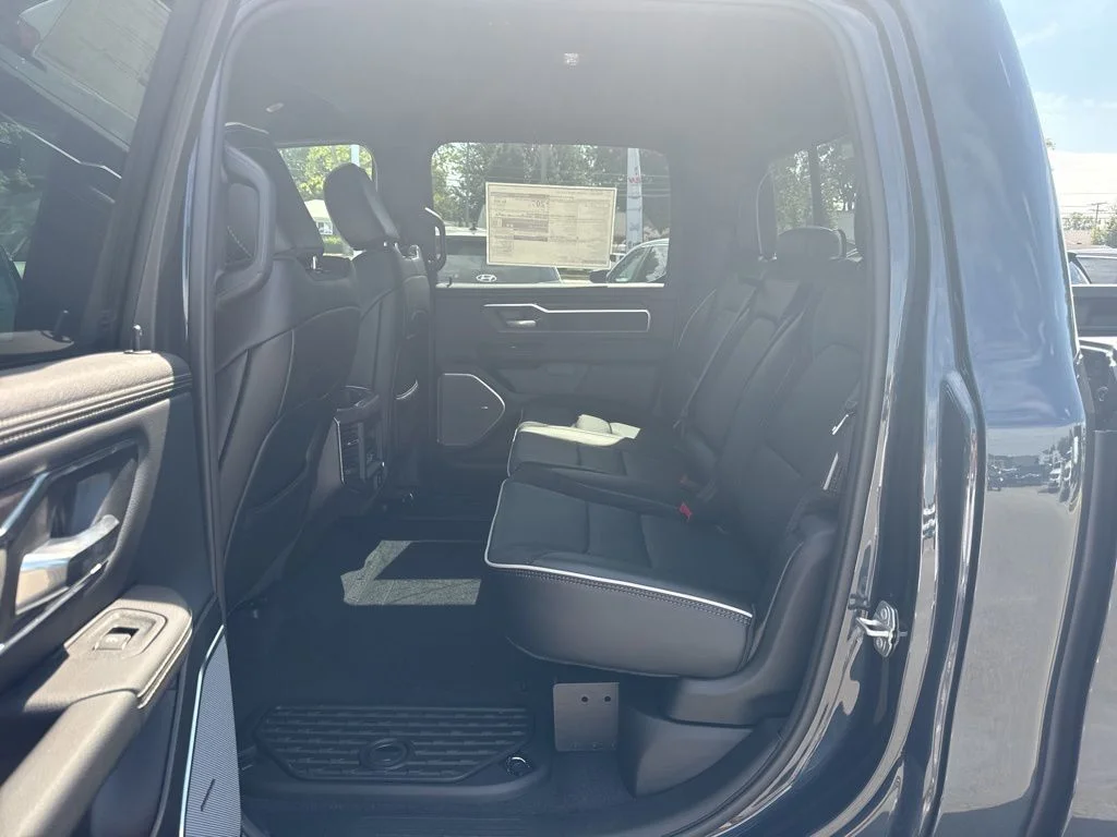 2026 RAM 1500 Laramie - Photo 21