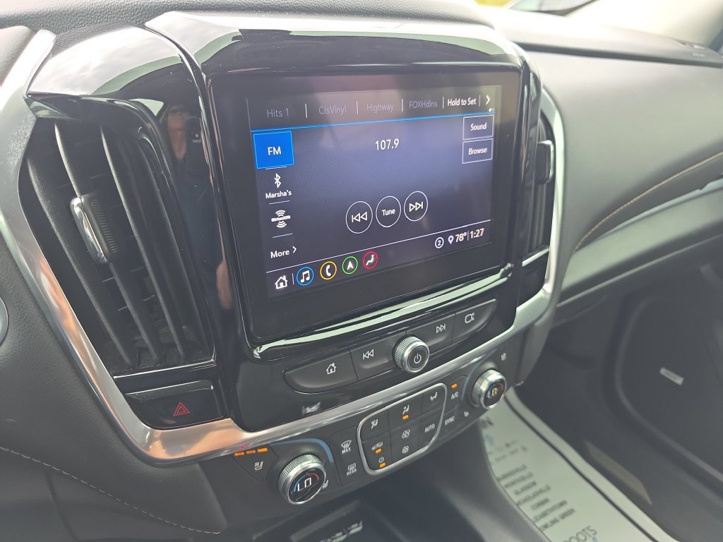 Used 2020 White Chevrolet Premier image 20