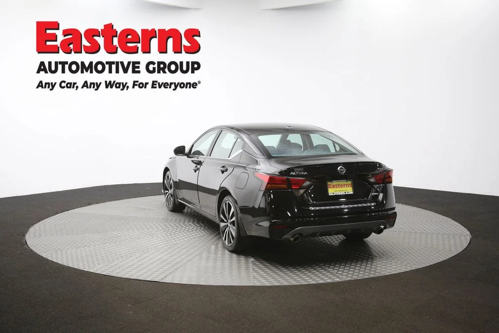 Used 2022 Black Nissan 2.5 SR image 62