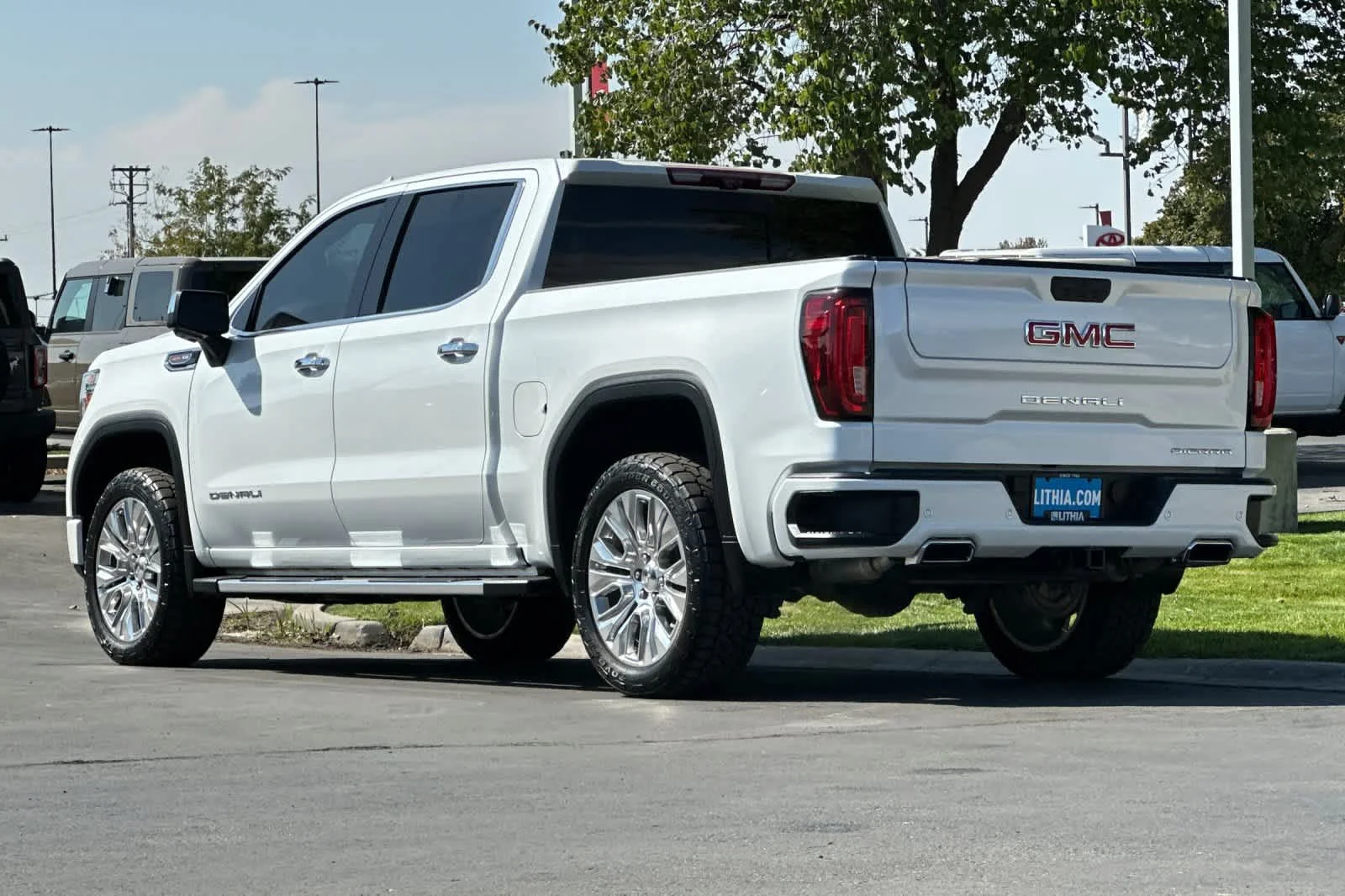 Certified Used 2020 White Frost Tricoat GMC Denali image 6