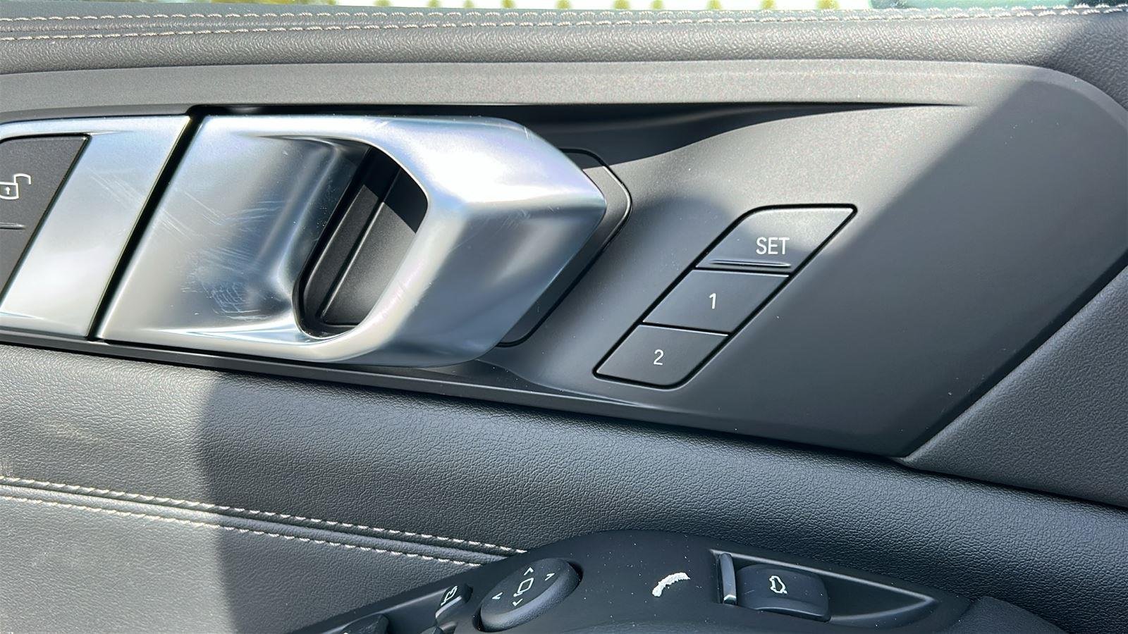 New 2026 Skyscraper Grey Metallic BMW xDrive50e image 19