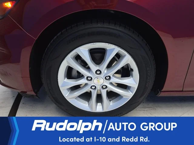 Used 2017 Red Chevrolet LT image 9
