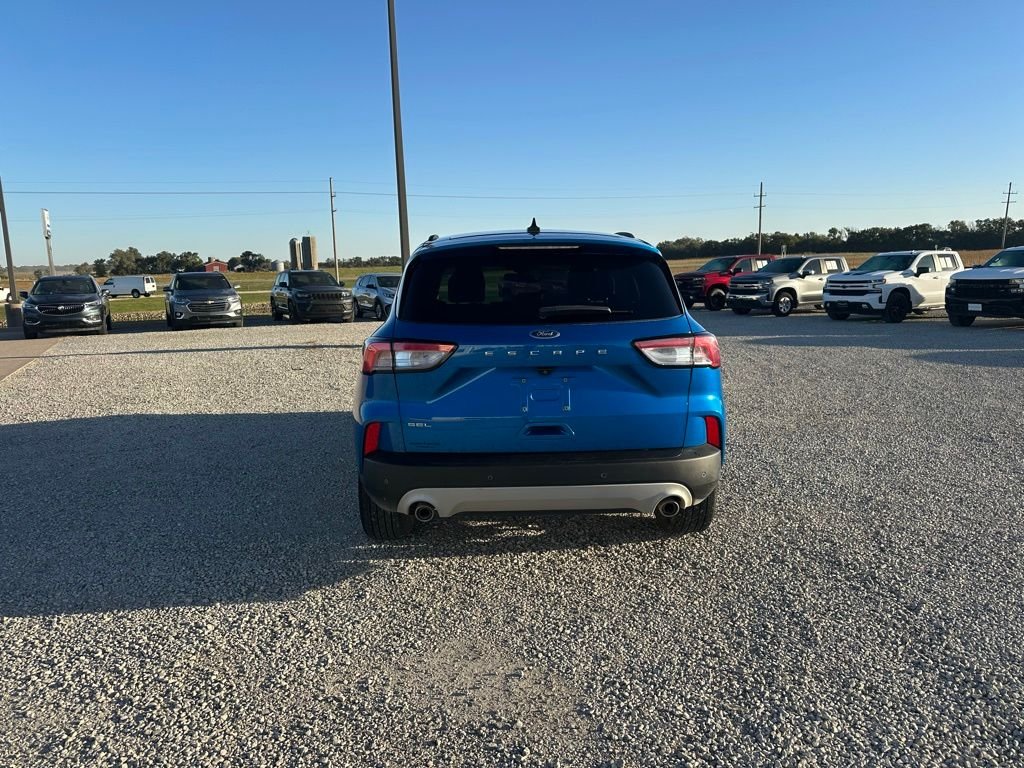 2021 Ford Escape SEL photo 4