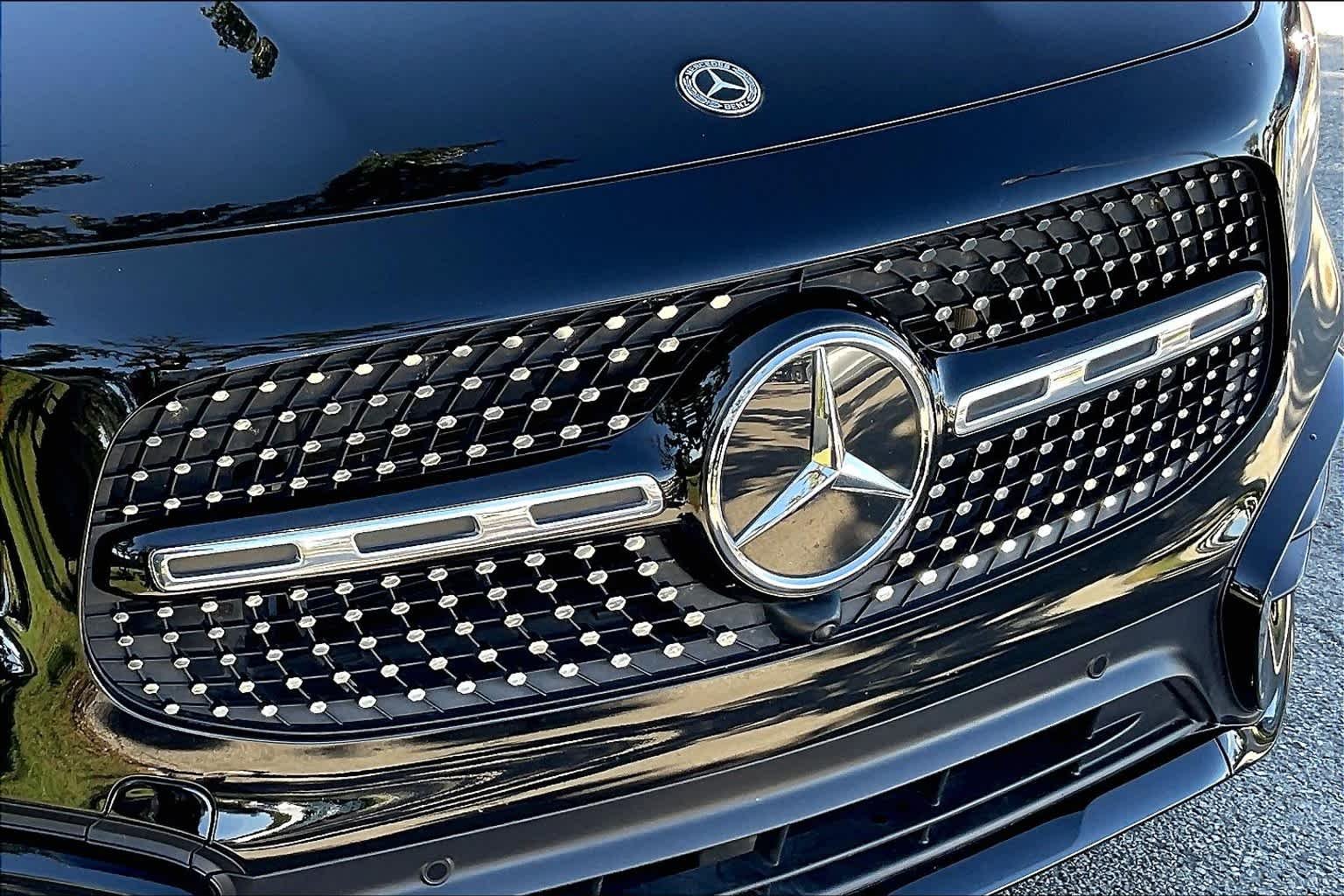 Certified Used 2024 Night Black Mercedes-Benz GLB 250 image 29