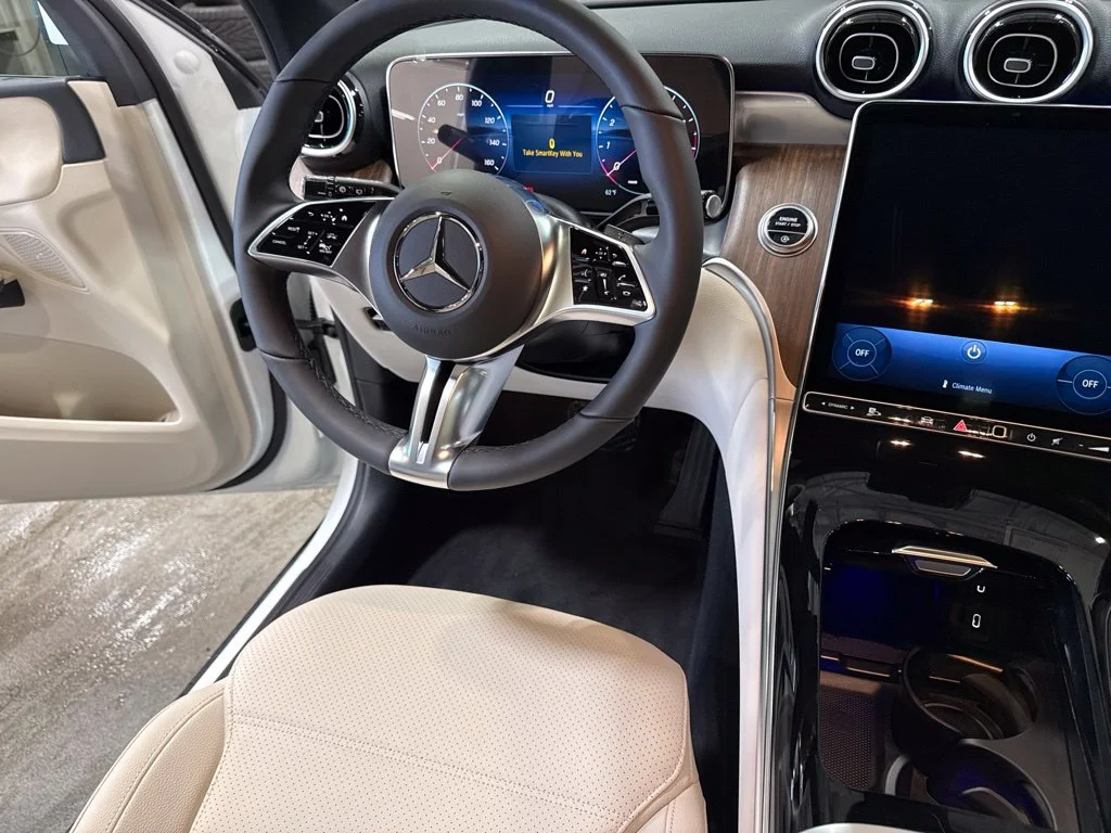 New 2027 Polar White Mercedes-Benz GLC 300 image 58