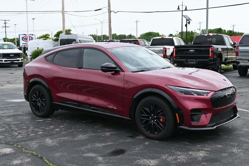 Used 2025 Magenta Ford Premium image 7