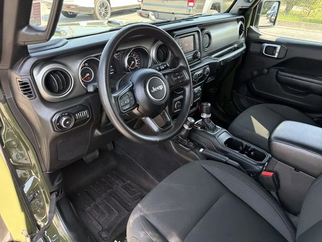 Used 2021 Green Jeep Sport image 15