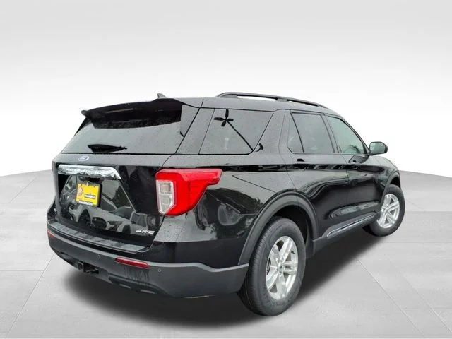 Used 2023 Black Ford XLT image 11