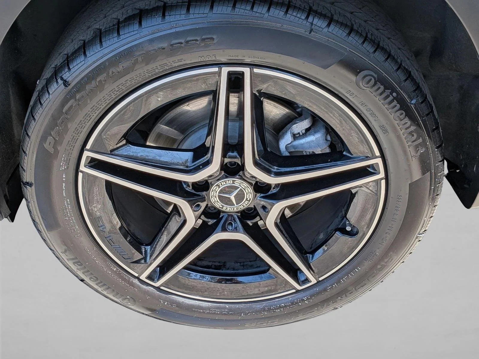 Used 2022 Mountain Grey Metallic Mercedes-Benz GLB 250 image 23