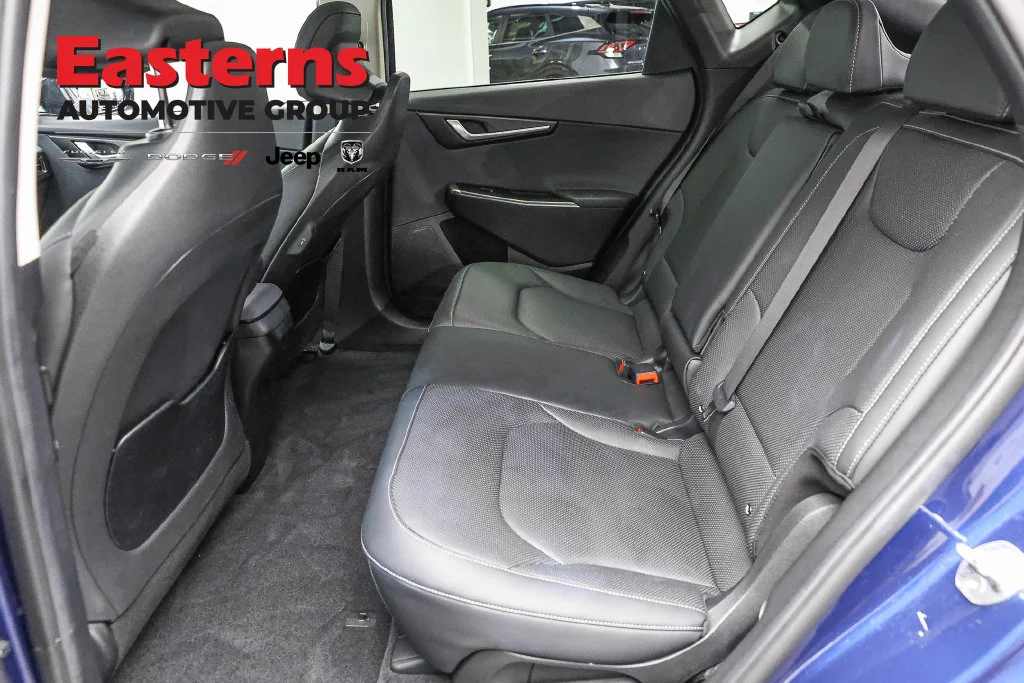 Used 2024 Blue Kia Wind image 20