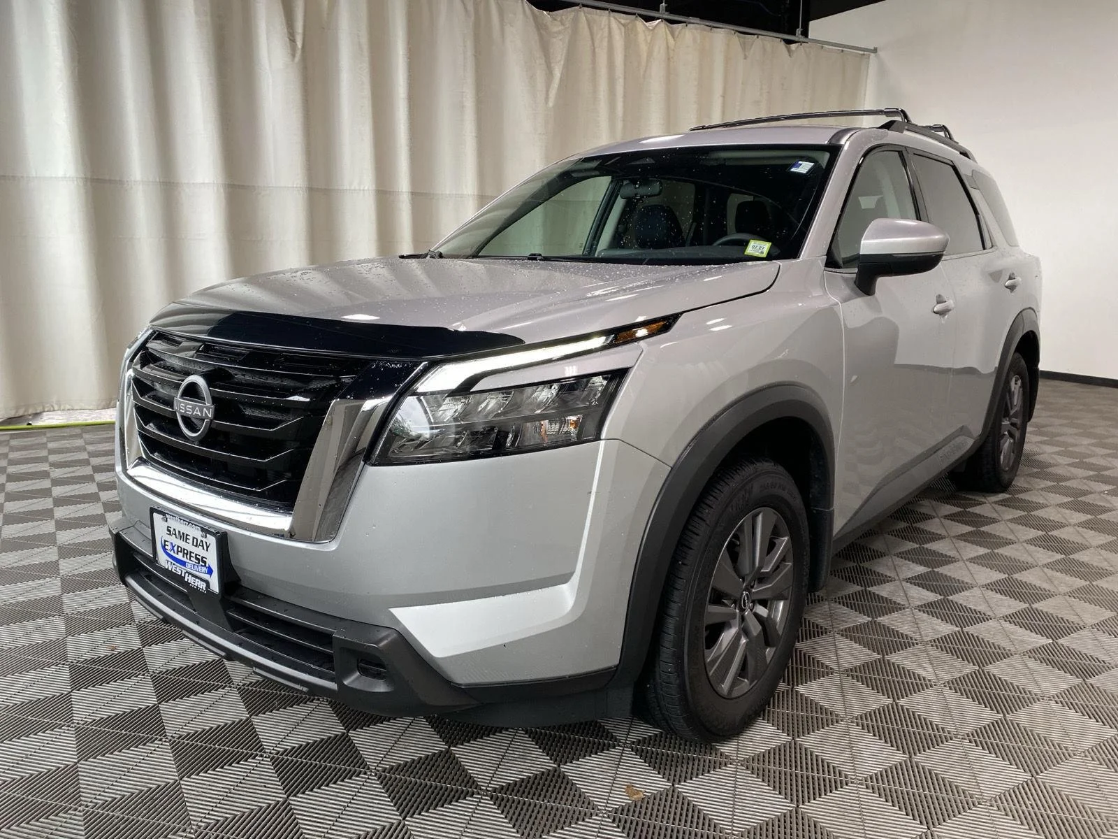 Used 2024 Brilliant Silver Metallic Nissan SV image 4