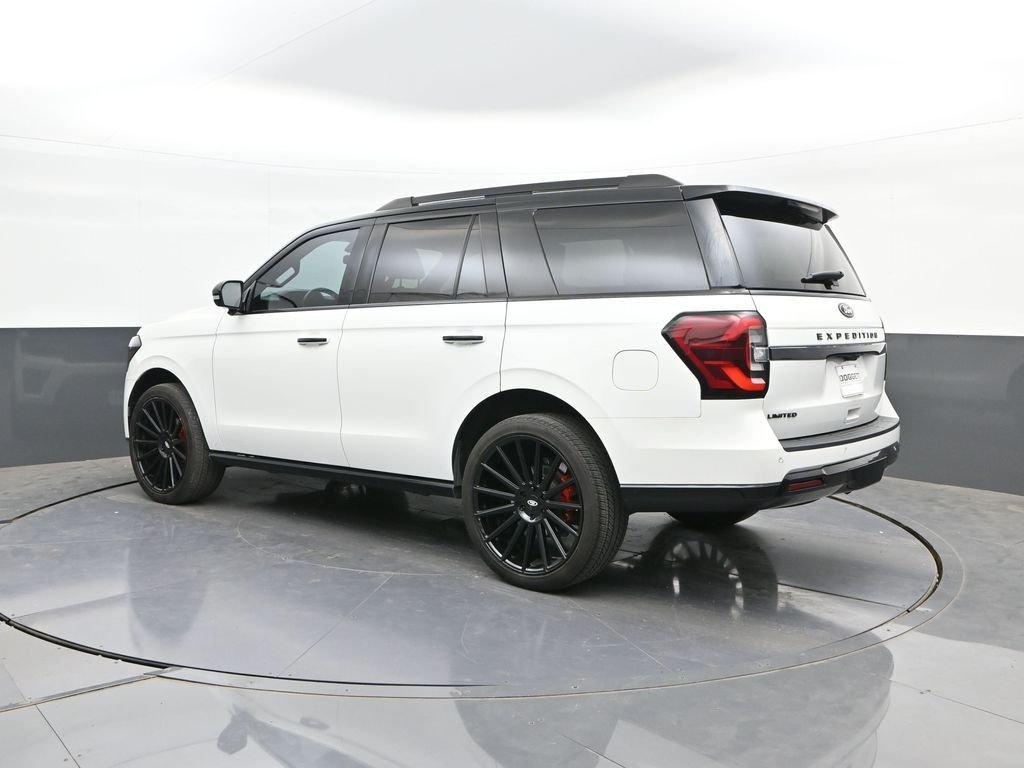 Used 2023 White Ford Limited image 5