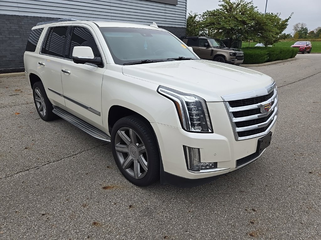 Used 2015 White Cadillac Luxury image 3