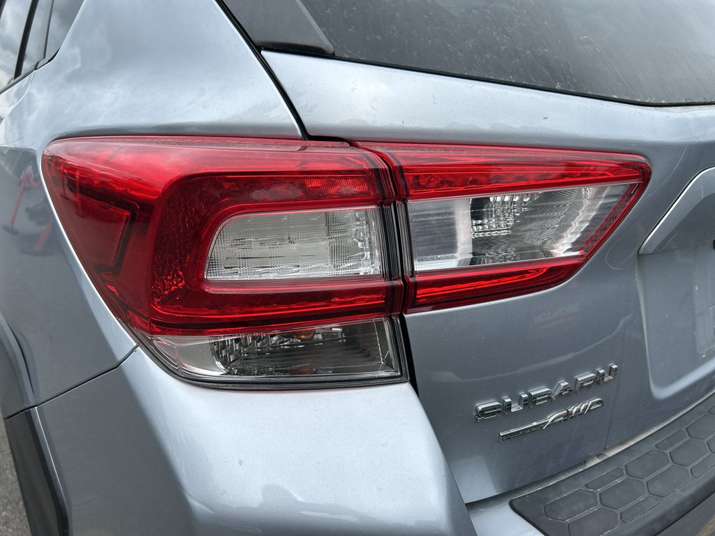 Used 2019 Ice Silver Metallic Subaru Premium image 11