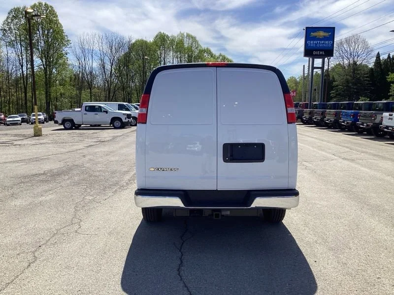 2026 Chevrolet Express Cargo Work Van - Photo 6