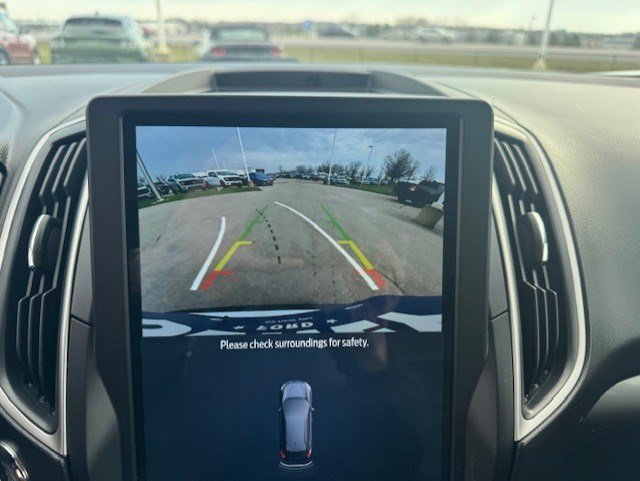 2024 Ford Edge SEL - Photo 17