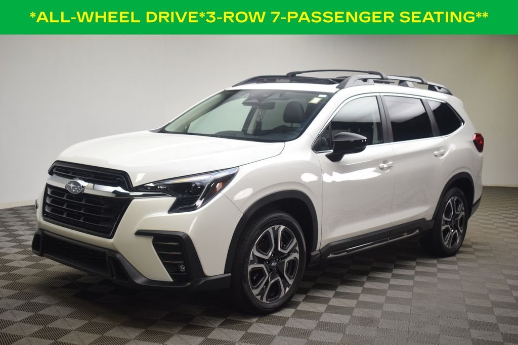 Used 2025 Crystal White Pearl Subaru Limited image 3