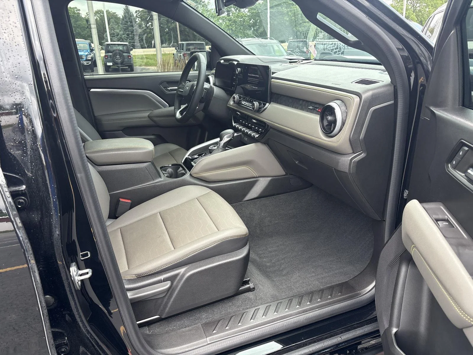 Used 2023 Black Chevrolet 4WD ZR2 image 13