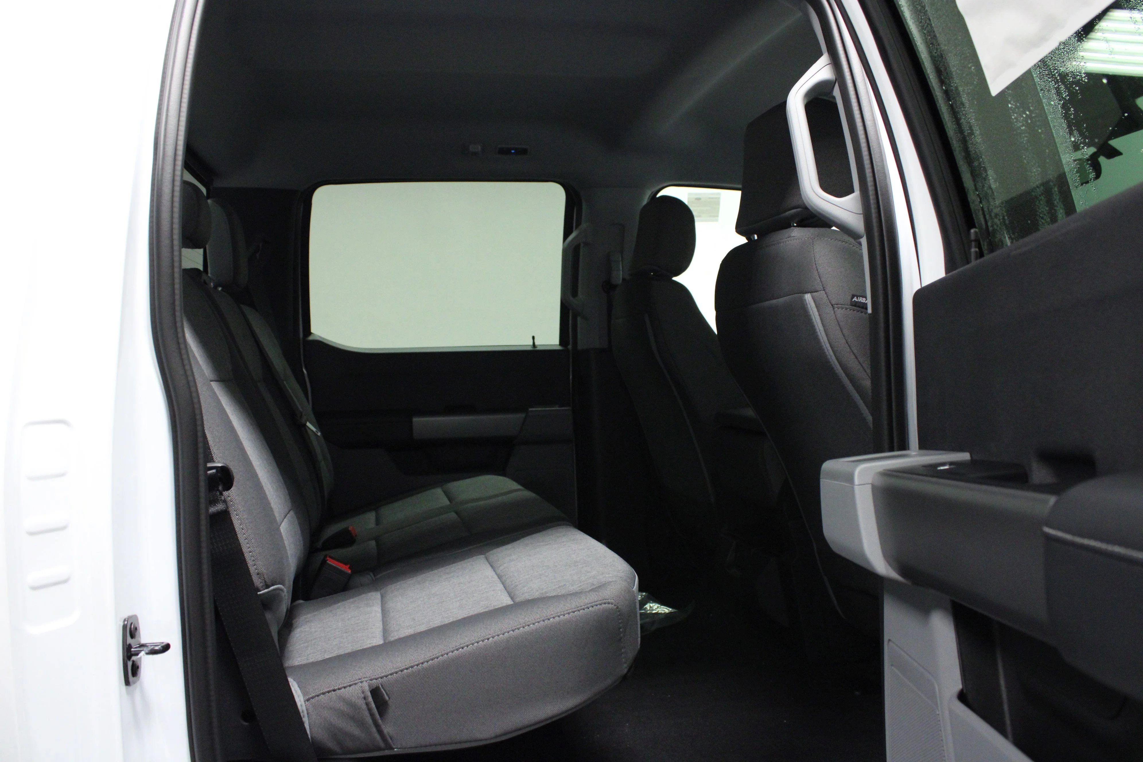 New 2026 Oxford White Ford F-250® XL image 14