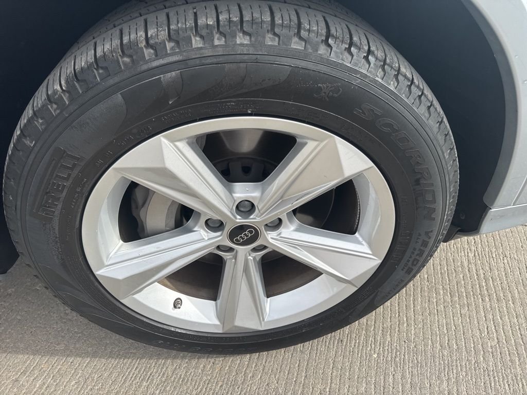 2024 Audi Q7 Premium Plus - Photo 9