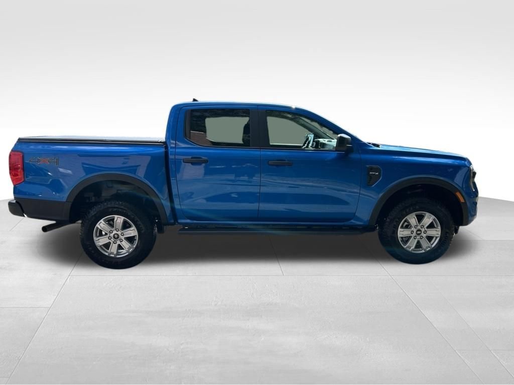 Used 2025 Blue Ford XL image 7
