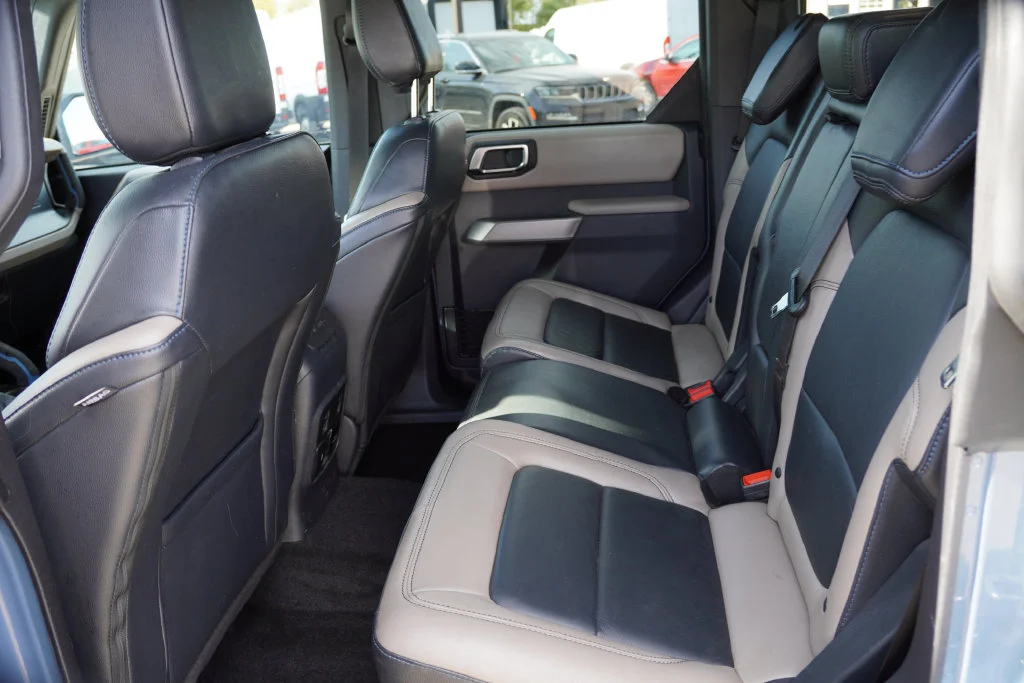 Used 2023 Azure Gray Metallic Tri-Coat Ford Wildtrak image 18