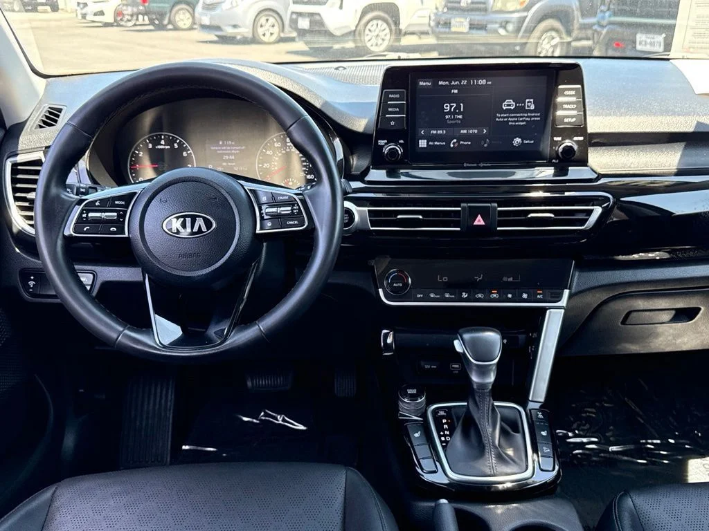 Used 2021 Black Kia EX image 29
