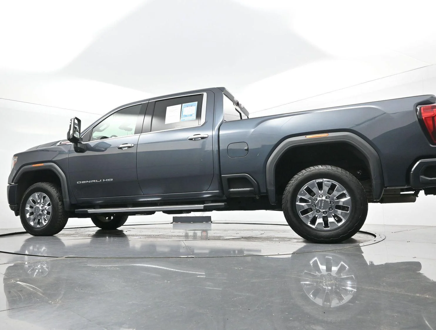 Used 2020 Dark Sky Metallic GMC Denali image 52