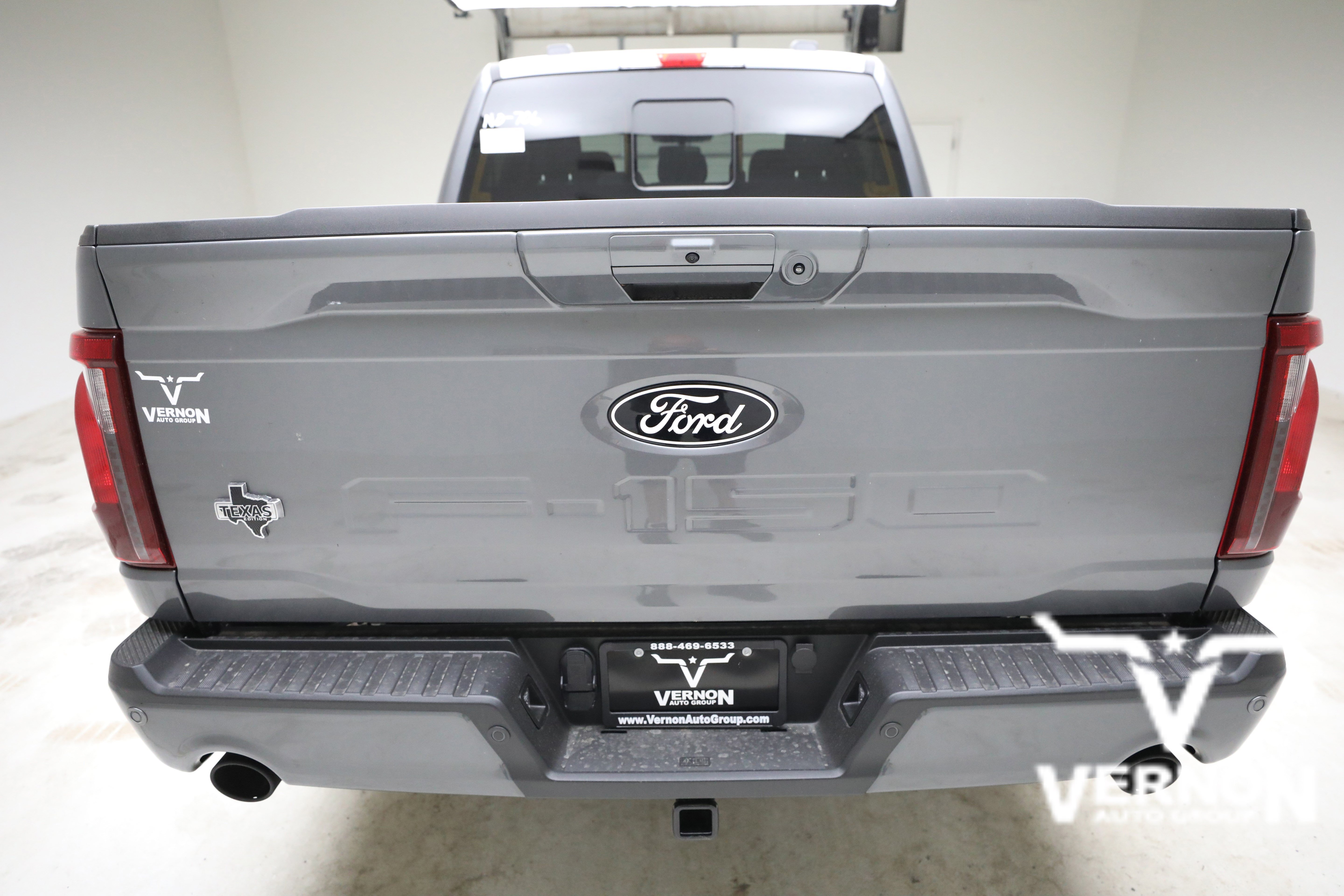New 2026 Carbonized Gray Metallic Ford  image 4