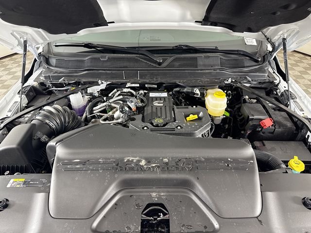 New 2026 Bright White Clearcoat RAM Tradesman image 27