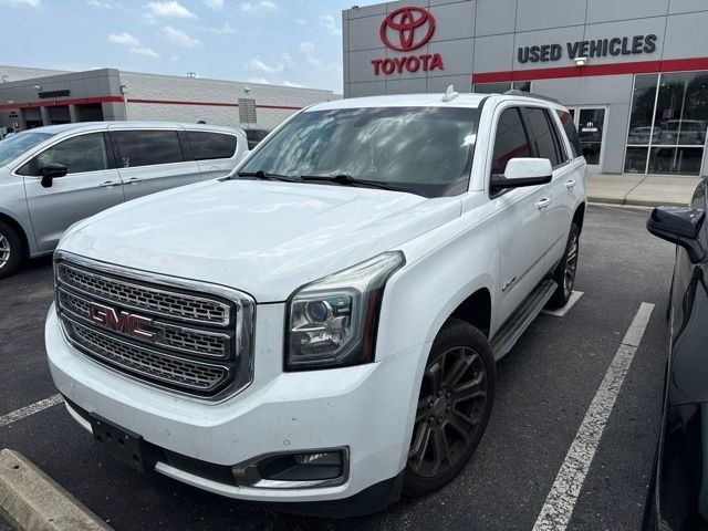 Used 2016 White GMC SLE image 1