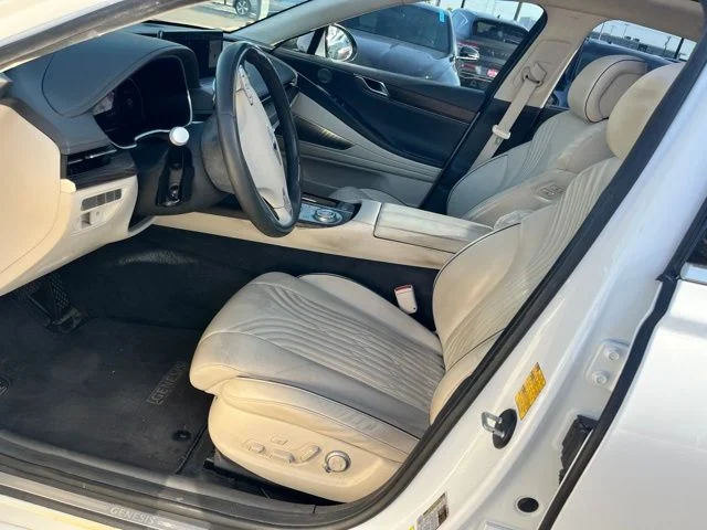Used 2021 White Genesis 3.5T image 10