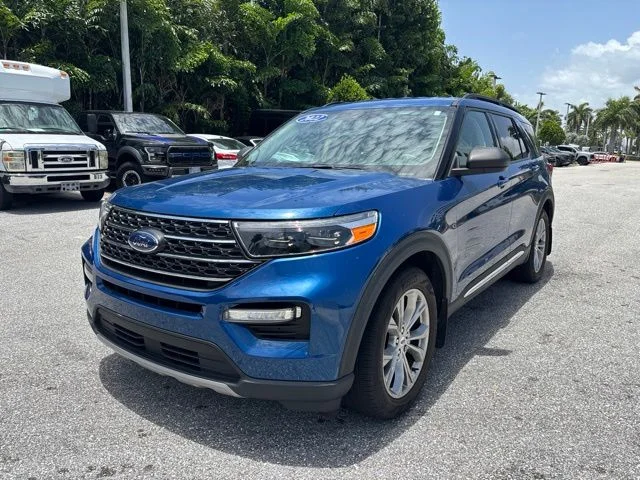 Used 2022 Blue Ford XLT image 5