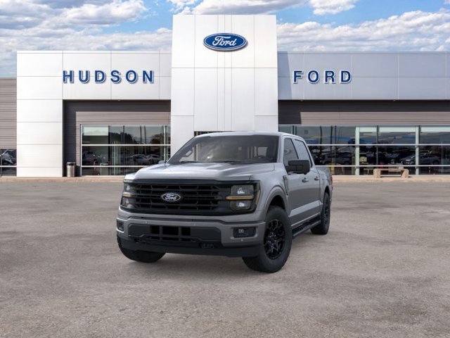 New 2026 Carbonized Gray Metallic Ford XLT image 2