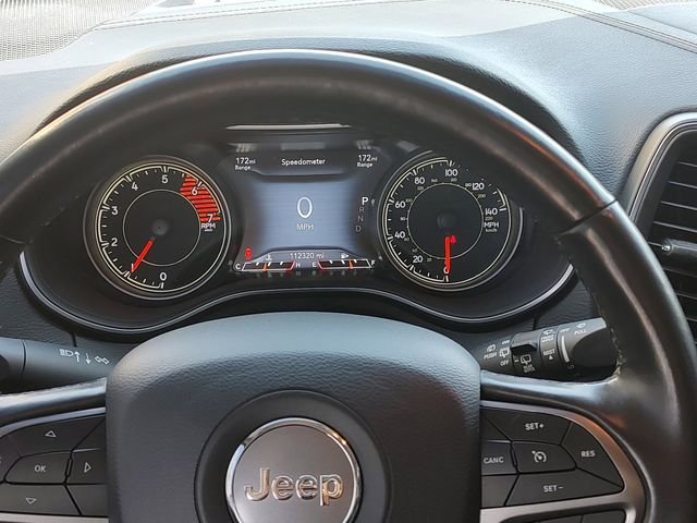 Used 2021 Gray Jeep Latitude Lux image 12