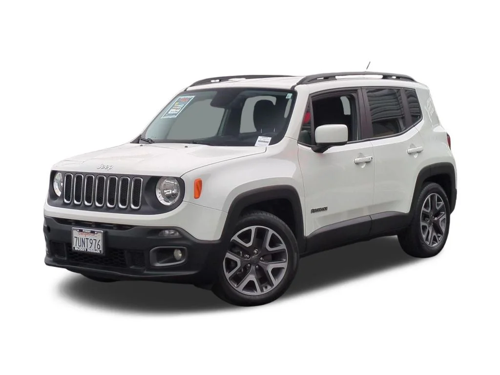 Used 2016 White Jeep Latitude image 1