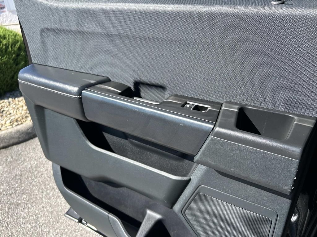 Used 2021 Black Metallic Ford XL image 18