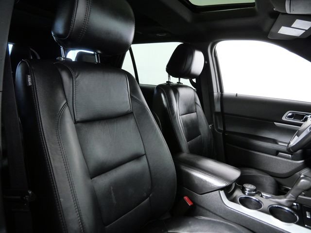 Used 2013 Black Ford XLT image 11