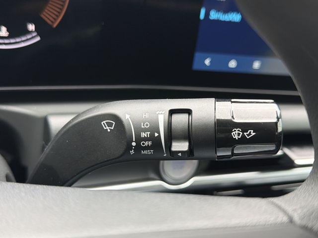 New 2026 White Hyundai SEL AWD image 22