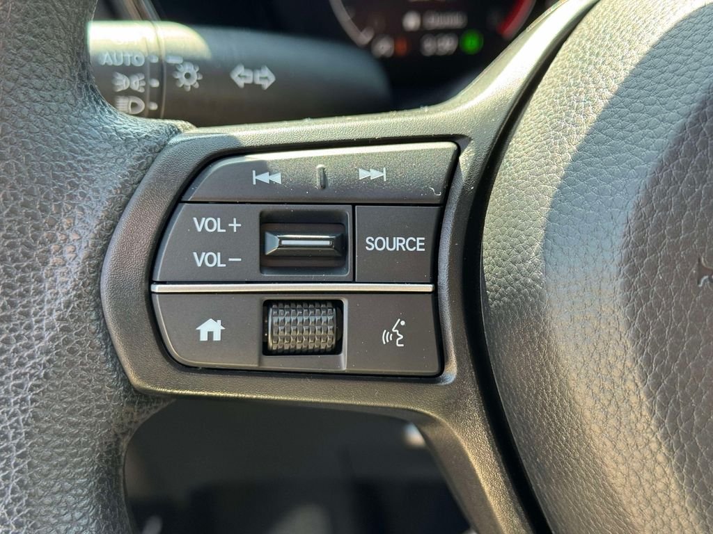 Used 2023  Honda EX image 22