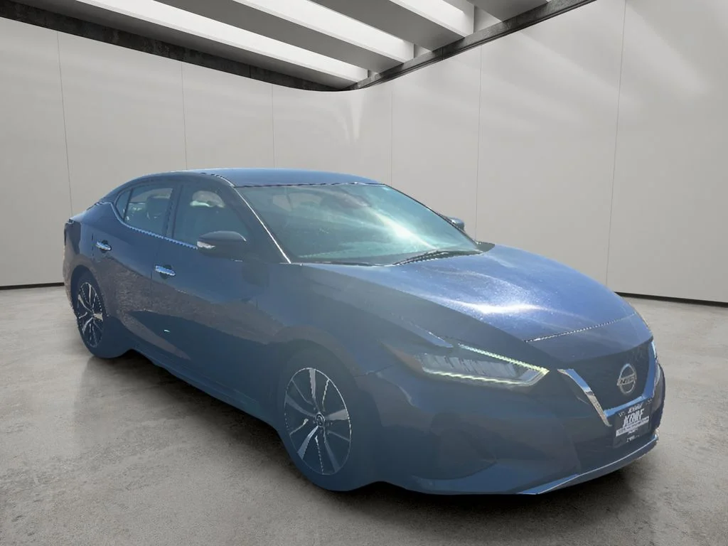 Used 2021 Deep Blue Pearl Nissan SV image 3