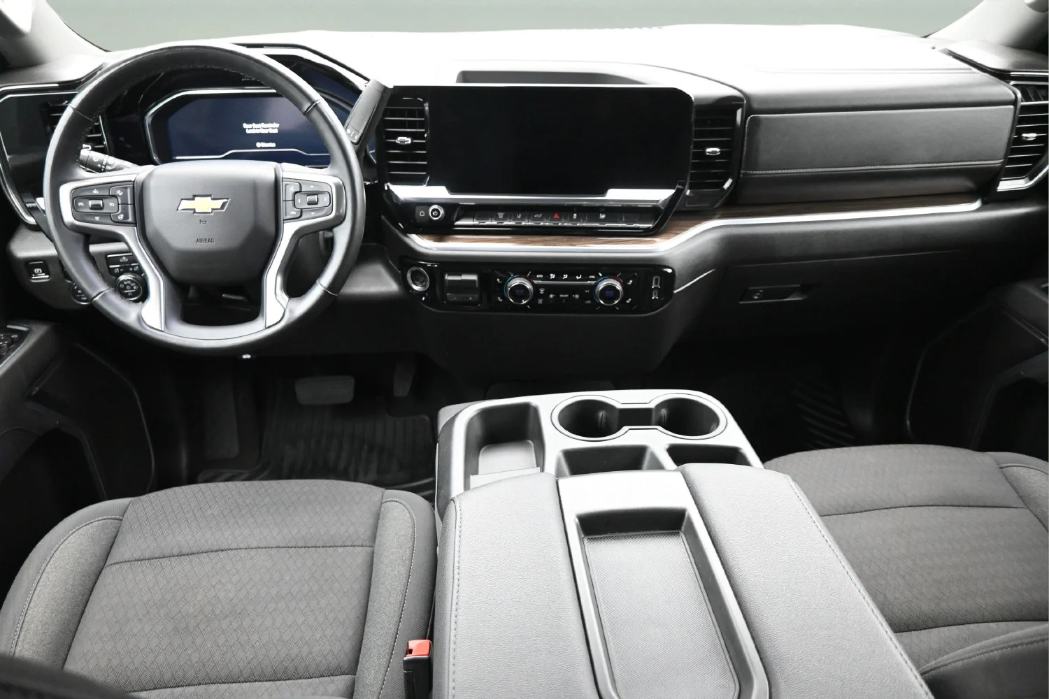 Used 2025 Summit White Chevrolet LT image 11