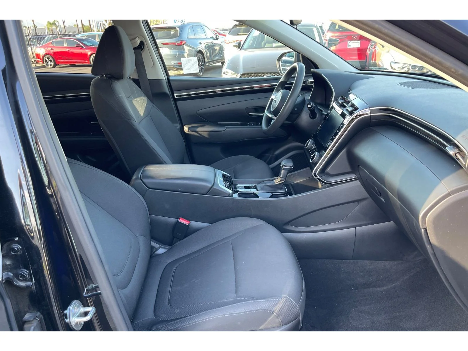 Used 2022 Phantom Black Hyundai SEL image 20