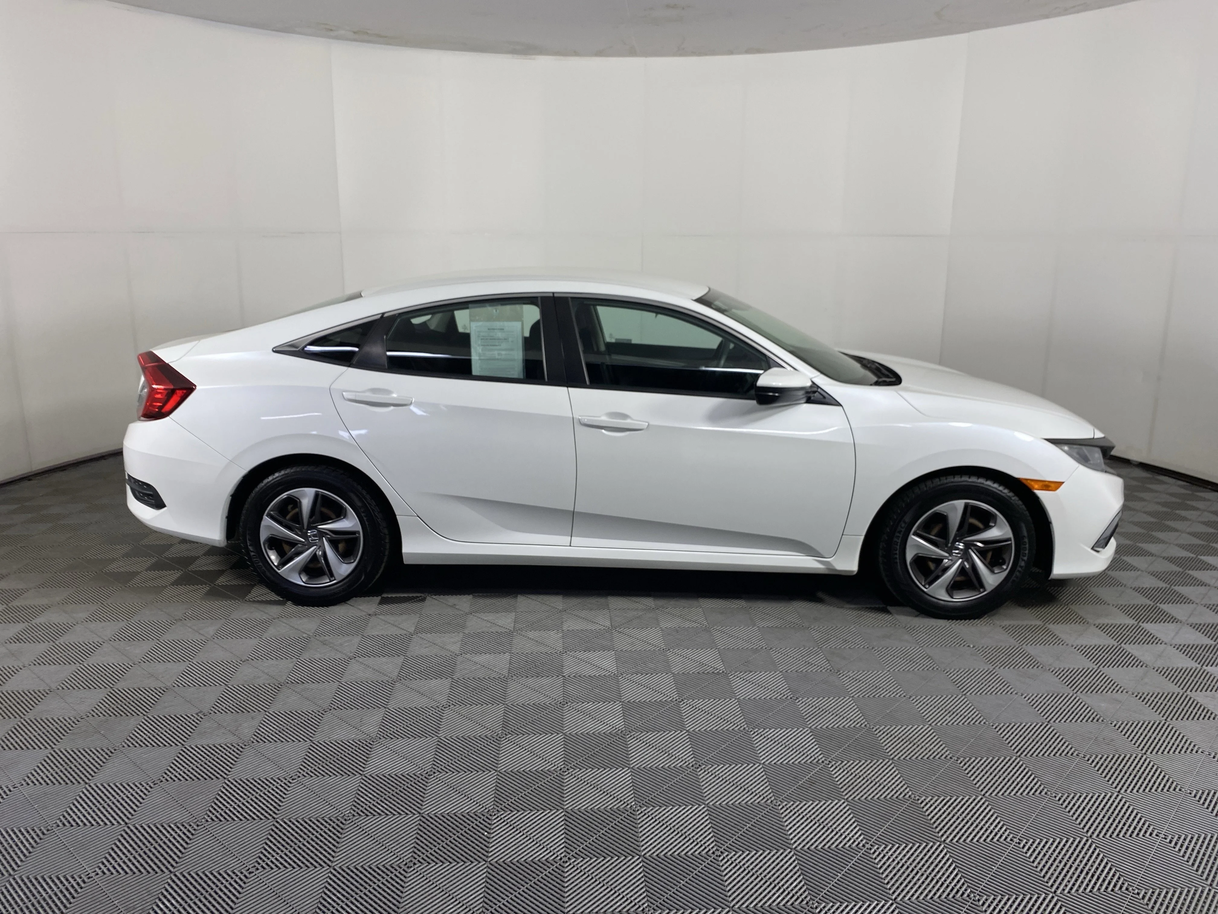 Used 2019 White Honda LX image 5