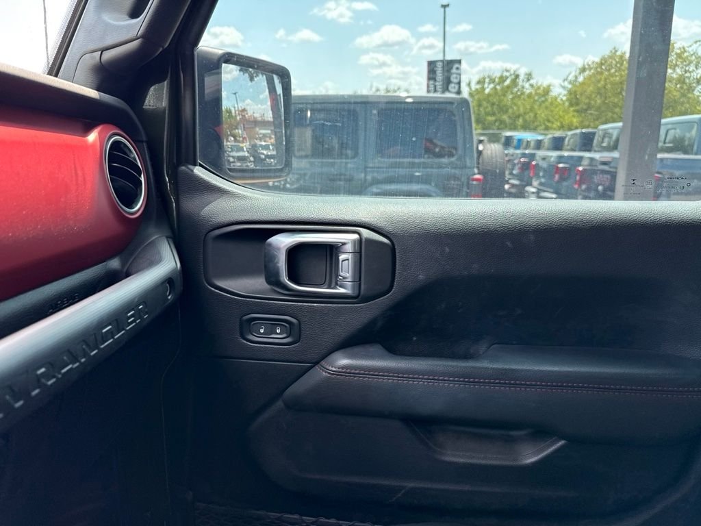 Used 2021 Green Jeep Unlimited Rubicon image 26