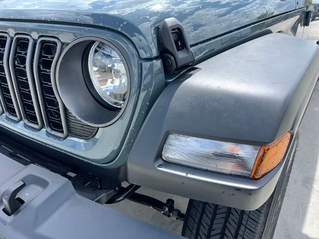 New 2026 Anvil Clear-Coat Exterior Paint Jeep Sport image 13