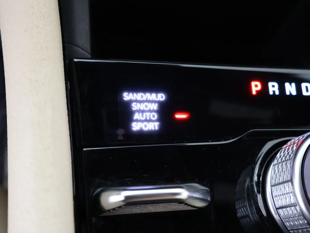 Used 2023 Silver Jeep Limited image 58