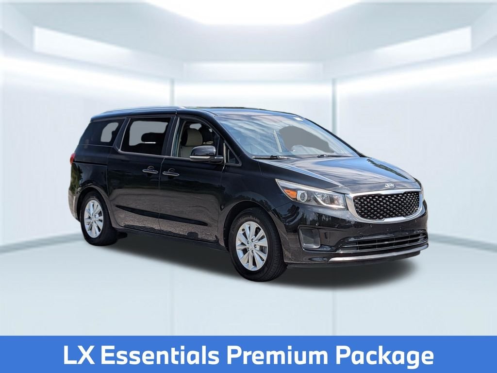 Used 2017 Black Kia LX image 10