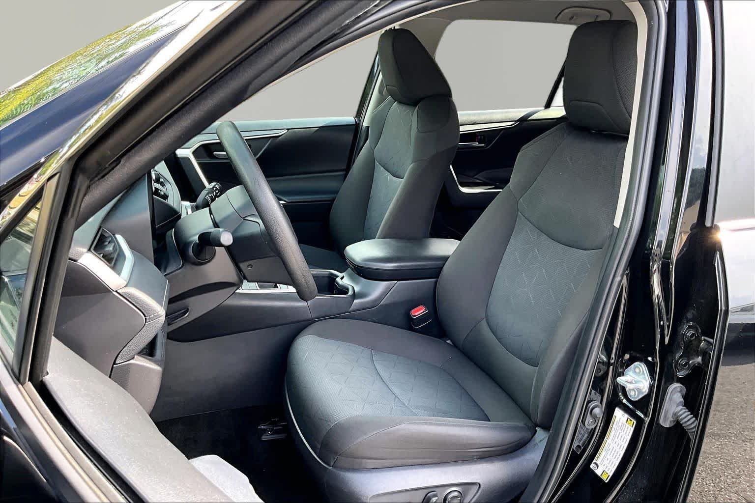 Used 2025 Midnight Black Metallic Toyota XLE image 8