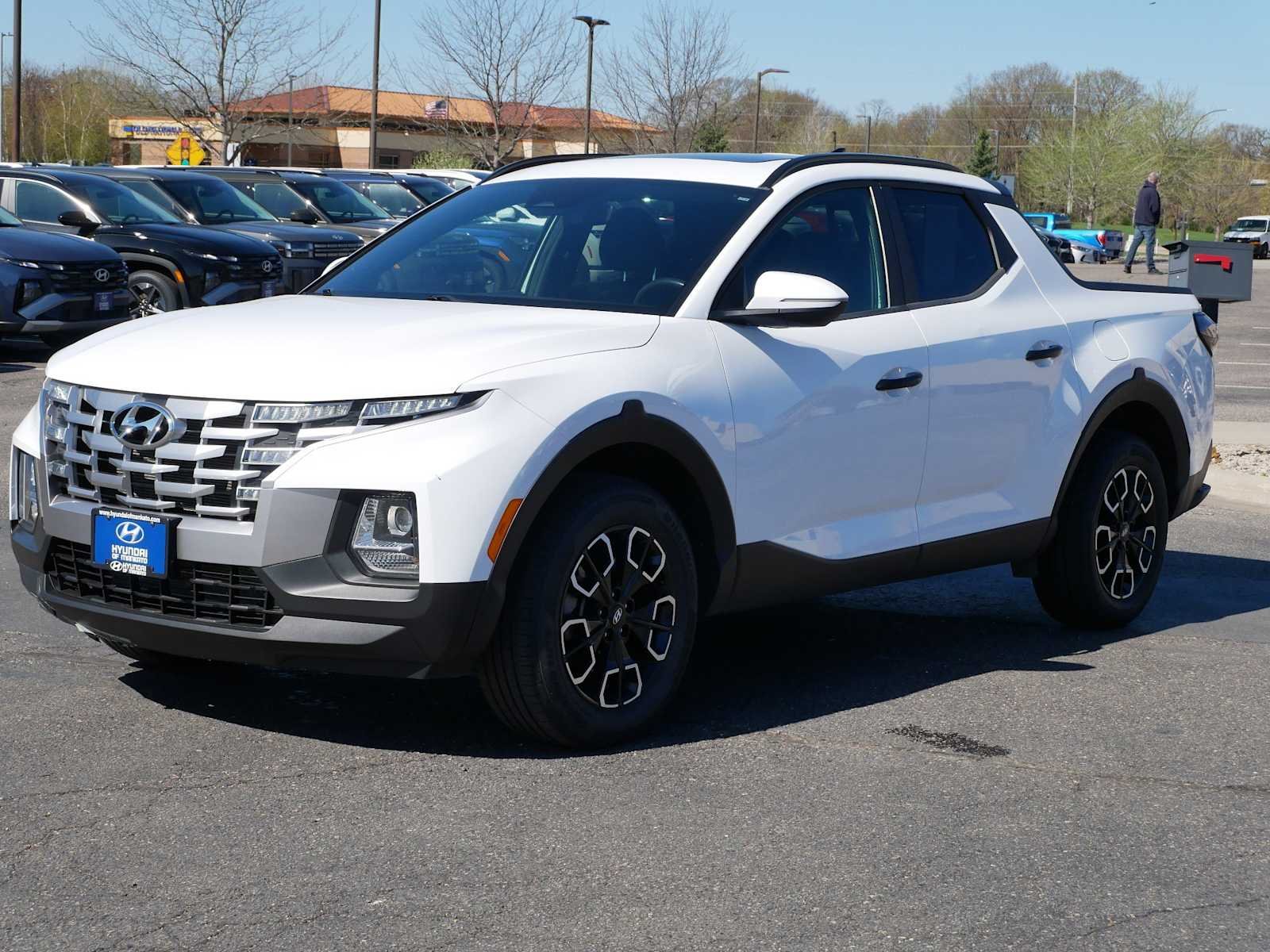 Used 2022 Hyundai Santa Cruz SEL with VIN 5NTJCDAE4NH004139 for sale in Mankato, Minnesota